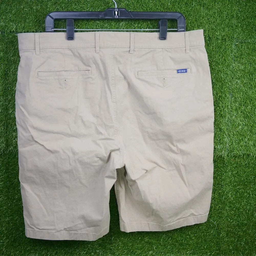 Rhone Classic Fit Chino Style Khaki Tan Shorts - Men's Size 40